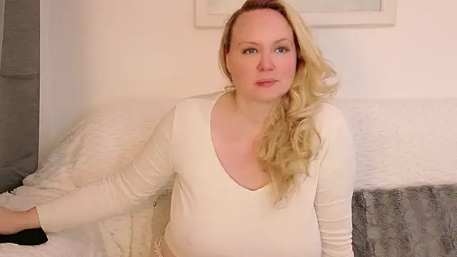 Sarah4you online show from 01-06-26, 09:52