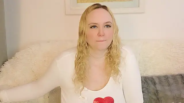 Sarah4you online show from 05-25-26, 09:02