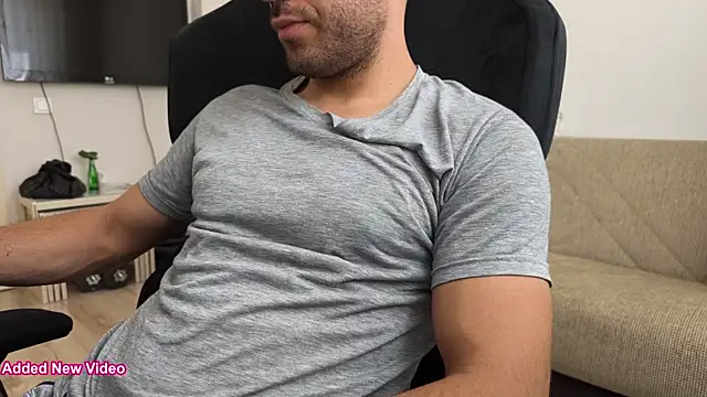 Snapshot of Emre_Ty chatting on 09-28-25, 10:11 Emre Ty online show from 09-28-25, 10:11