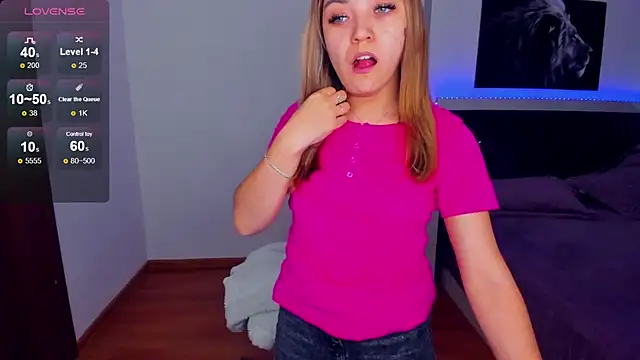 Snapshot of LucyJackson chatting on 01-31-25, 07:18 LucyJackson online show from 01-31-25, 07:18