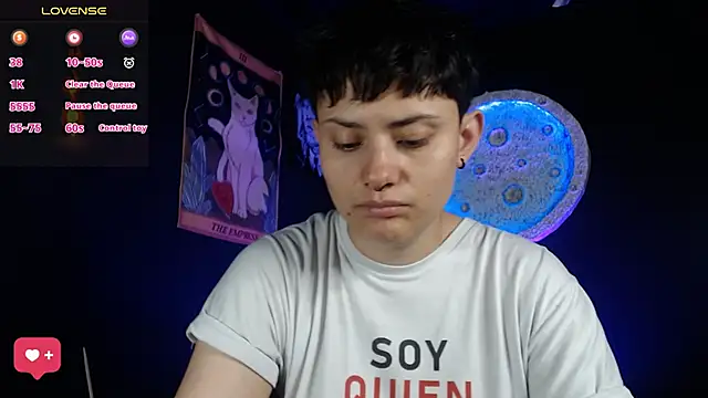 girl intense444 online show from 01-14-26, 01:04