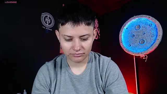 Snapshot of girl_intense444 chatting on 07-17-26, 01:41 girl intense444 online show from 07-17-26, 01:41