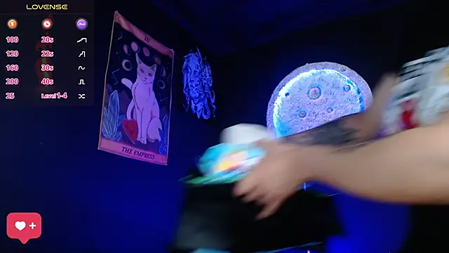 girl intense444 online show from 12-15-25, 01:17