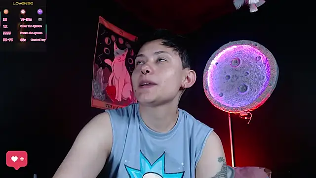 girl intense444 online show from 04-04-26, 01:17