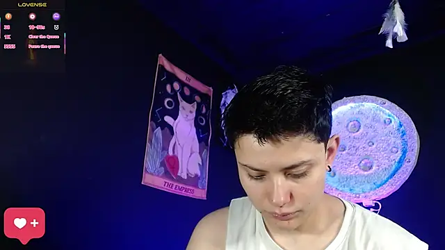 girl intense444 online show from 02-14-26, 01:00