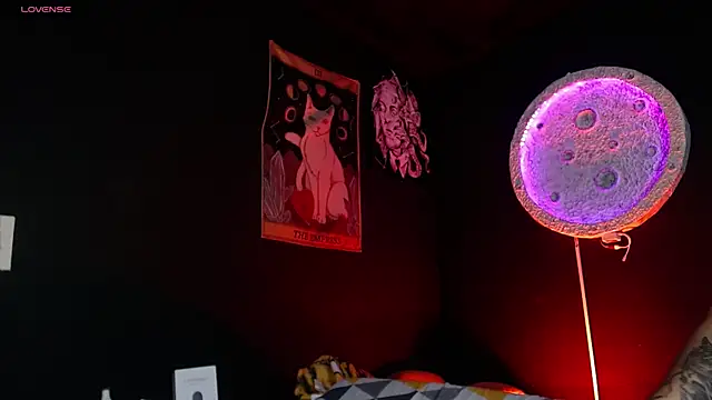 girl intense444 online show from 05-05-26, 01:14
