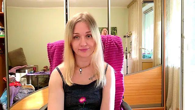 ModelEva online show from 05-21-26, 03:20