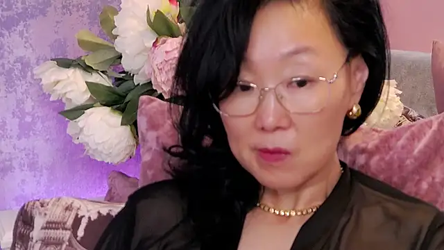 Snapshot of Asian_legs chatting on 02-21-26, 09:55 Asian legs online show from 02-21-26, 09:55