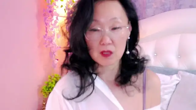 Asian legs online show from 04-13-26, 10:08