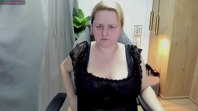 ScarlettSoft online show from 03-03-25, 09:13