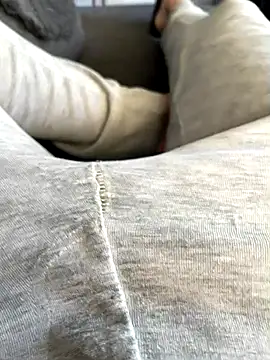 Snapshot of geilmeisje98 chatting on 11-02-25, 08:08 geilmeisje98 online show from 11-02-25, 08:08