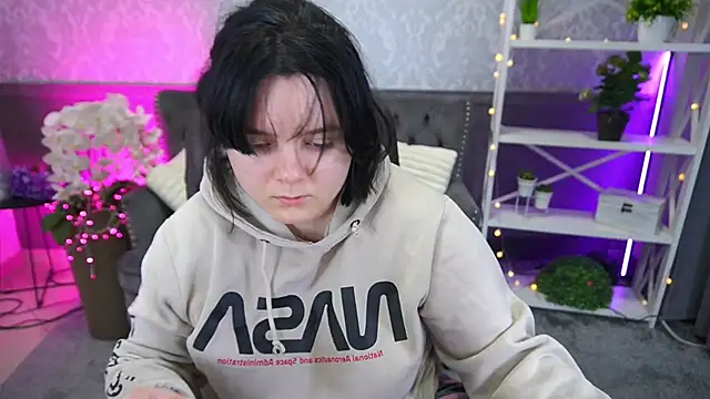 LittleShyy online show from 02-08-26, 01:53