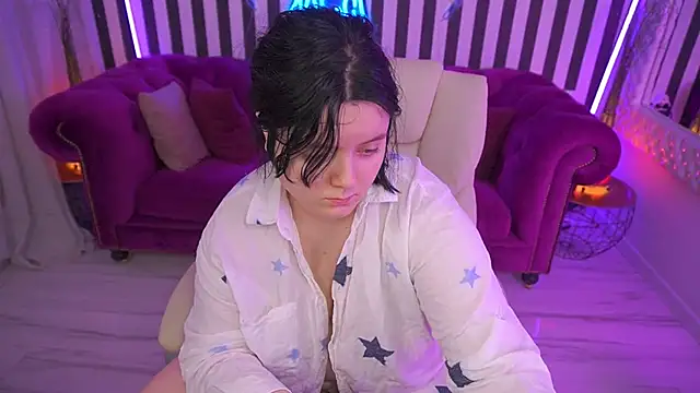 Snapshot of LittleShyy chatting on 06-18-26, 12:54 LittleShyy online show from 06-18-26, 12:54