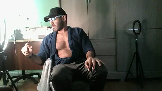MILITARS online show from 06-25-26, 11:54