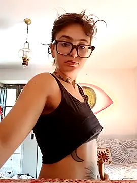 Blulilla69 online show from 09-12-25, 12:38