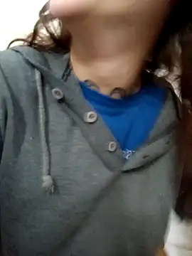 Blulilla69 online show from 10-08-25, 02:18