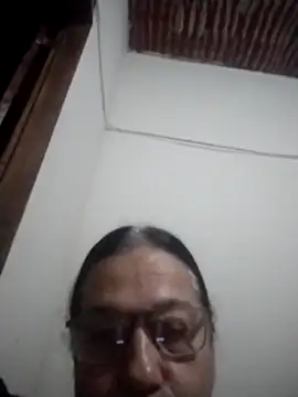 Snapshot of catdool chatting on 02-17-26, 12:19 catdool online show from 02-17-26, 12:19