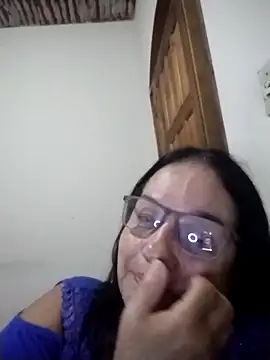 Snapshot of catdool chatting on 02-06-26, 03:02 catdool online show from 02-06-26, 03:02