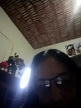 Snapshot of catdool chatting on 01-16-26, 02:37 catdool online show from 01-16-26, 02:37