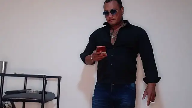 hardrock982 online show from 11-28-25, 02:28