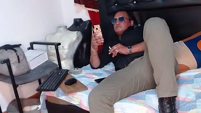 hardrock982 online show from 12-05-25, 02:15