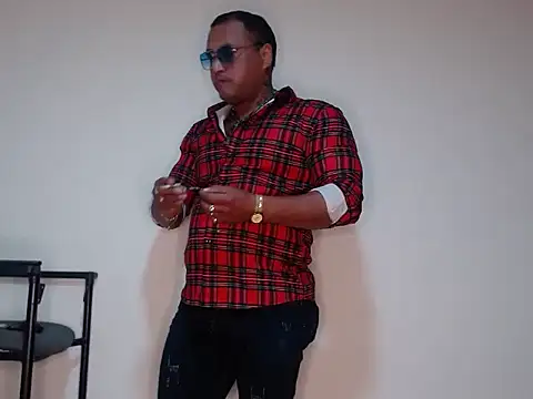 hardrock982 online show from 11-26-25, 01:11