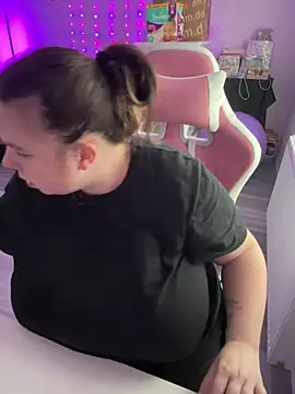 AureliaWinter online show from 02-08-26, 09:29