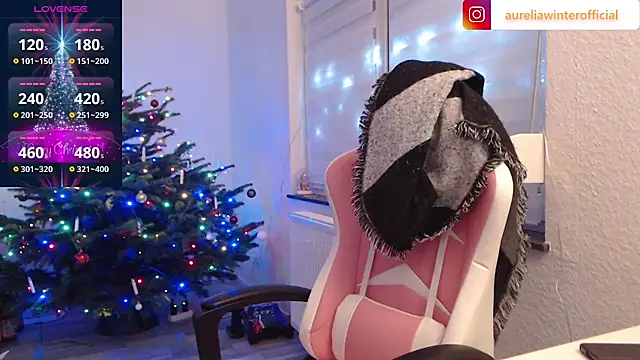 AureliaWinter online show from 12-30-24, 04:51