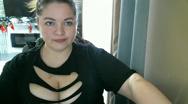 Snapshot of cute__cherry chatting on 02-11-25, 10:47 cute  cherry online show from 02-11-25, 10:47