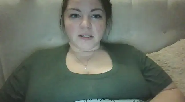 Snapshot of cute__cherry chatting on 01-10-25, 10:04 cute  cherry online show from 01-10-25, 10:04