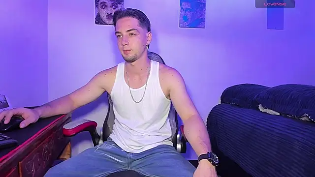 Alex smith00 online show from 10-04-25, 10:55