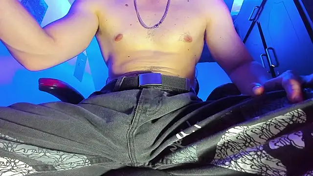 Alex smith00 online show from 02-12-26, 06:29