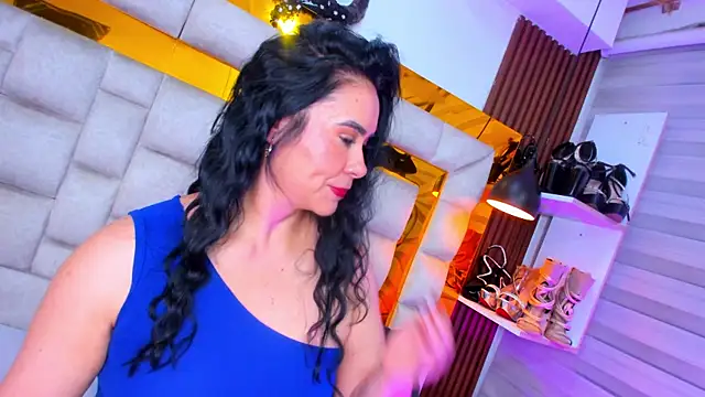 bigass monic online show from 04-15-26, 02:50