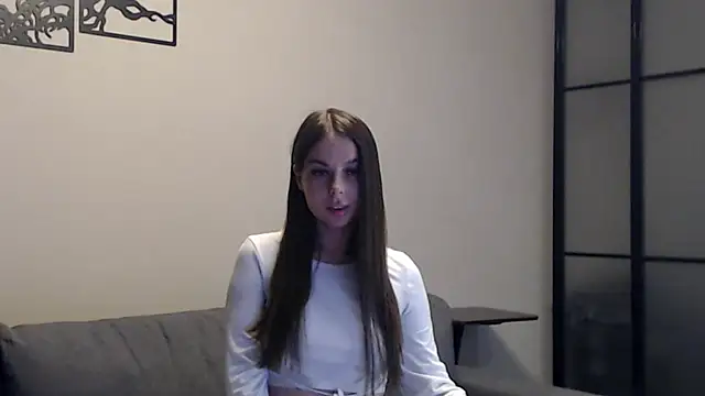 Melanie Scott Richerds online show from 09-28-25, 09:00