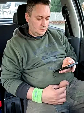 Snapshot of nemes2 chatting on 02-12-26, 06:13 nemes2 online show from 02-12-26, 06:13