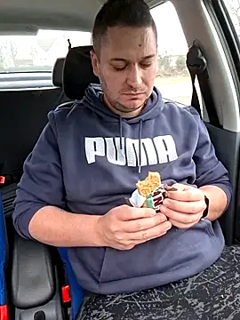 Snapshot of nemes2 chatting on 02-04-26, 12:55 nemes2 online show from 02-04-26, 12:55