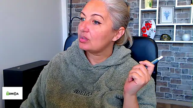 angel devil milf online show from 03-13-26, 11:48