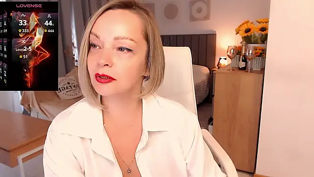 Tilly Eliot online show from 03-14-26, 08:59