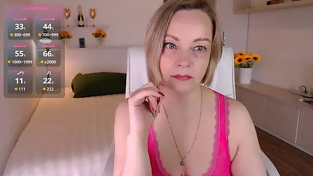 Tilly Eliot online show from 09-20-25, 07:08