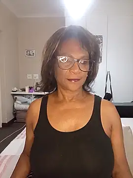 Hotgrannyx online show from 10-31-25, 04:09