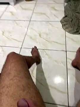 Snapshot of cf27 chatting on 11-20-25, 04:24 cf27 online show from 11-20-25, 04:24