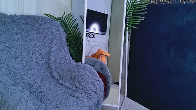 SofiaFoster  online show from 04-01-26, 05:53