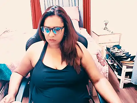 Indianlust69 online show from 04-11-26, 07:45