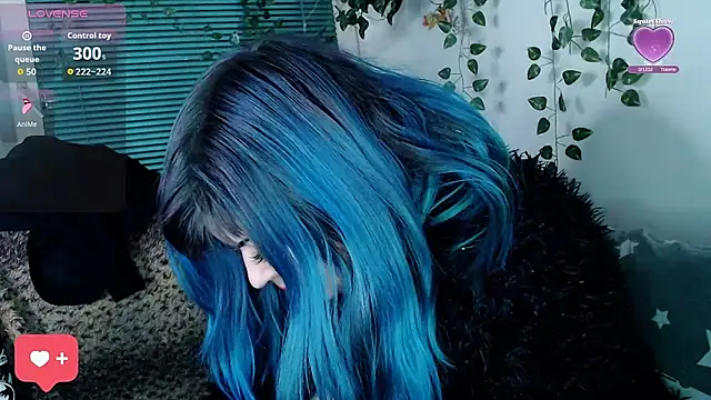 Psychobitch7 online show from 11-19-25, 07:36