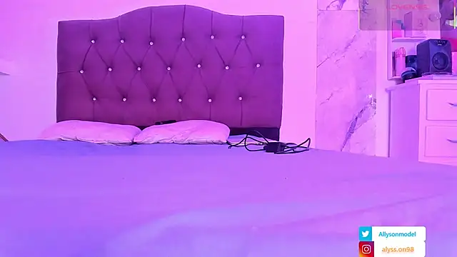 alysson 18 online show from 06-01-26, 01:55