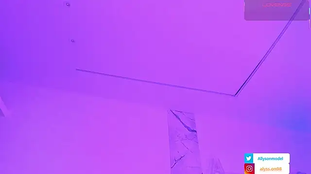 alysson 18 online show from 05-30-26, 02:12