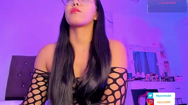 alysson 18 online show from 05-15-26, 01:25