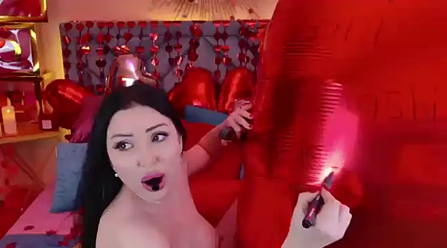 Snapshot of Dalia_Lavish chatting on 02-13-25, 03:29 Dalia Lavish online show from 02-13-25, 03:29