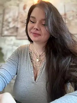 MommyDimitrescu  online show from 12-19-24, 07:07