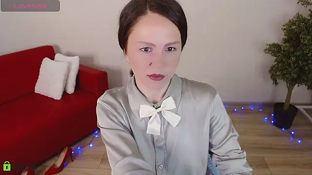 VickyGolden online show from 04-19-26, 05:08